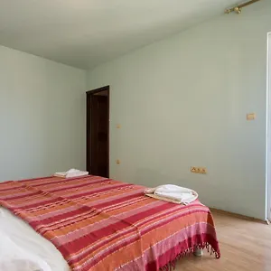 apartment-gold.hotels-in-trogir.com/