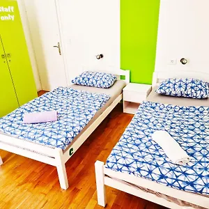 Croparadise Hostel